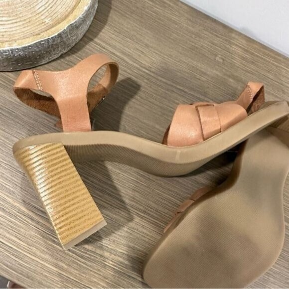 VTG Xhiliration Leather 90s Y2K square toe block heel strappy sandals size 8.5 - Picture 4 of 9